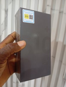 New Samsung Galaxy S10+ 128gb