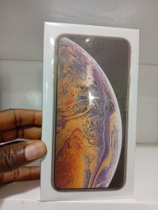 New iPhone XS Max, 64GB, Gold