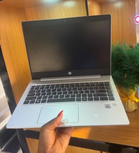 HP ProBook 440 G7, Intel Core i5, 8GB RAM, 256GB SSD NVMe.