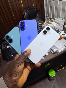 Clean UK Used iPhone 16