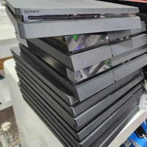 PS4 Slim, UK Used PlayStation 4 Slim Console with 1 Pad and 5 Games