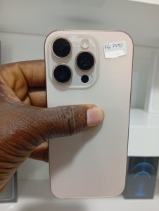 iPhone 16 Pro, 256GB, UK Used Apple iPhone, Type-C