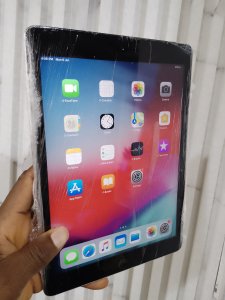 iPad Air, 16GB, 9.7" Screen, UK Used