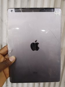 iPad Air, 16GB, 9.7" Screen, UK Used