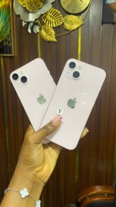 iPhone 13, 128GB, UK Used, White